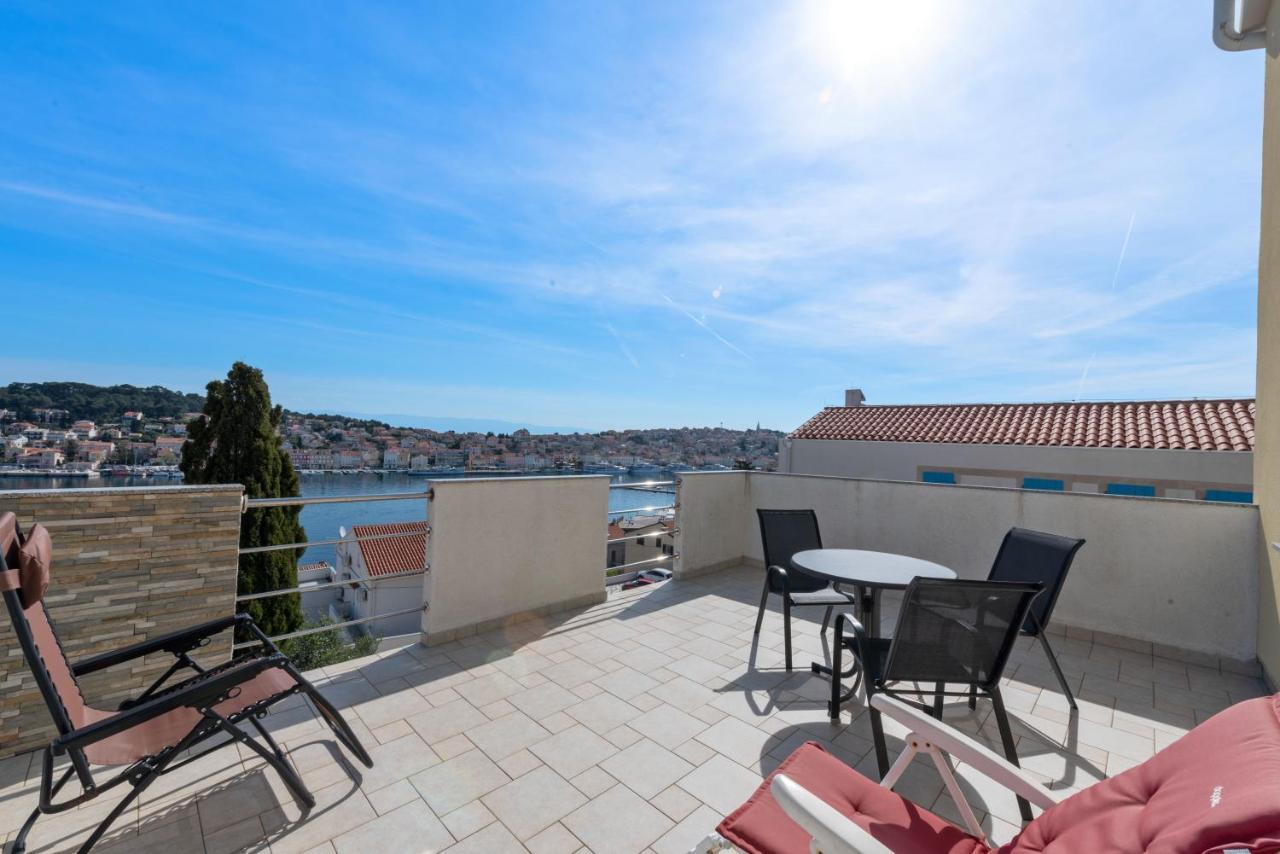 Apartments Joni Cikat Mali Losinj Ngoại thất bức ảnh