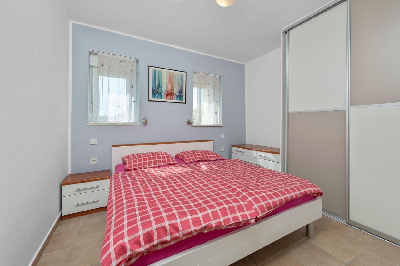 Apartments Joni Cikat Mali Losinj Ngoại thất bức ảnh