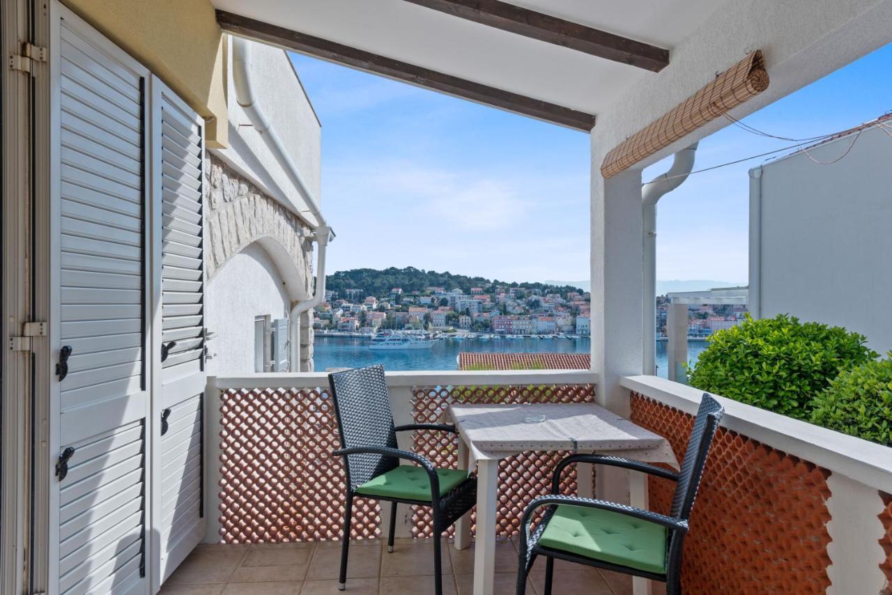 Apartments Joni Cikat Mali Losinj Ngoại thất bức ảnh